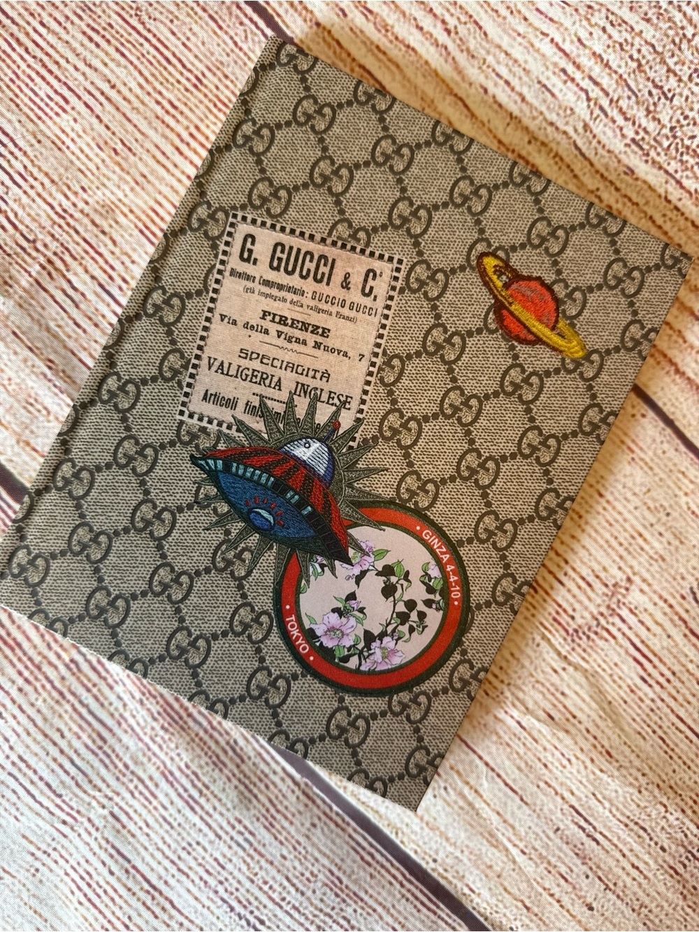 Gucci Beige Monogram Notebook with Multicolor ufo space Tokyo Patches - Picture 2 of 7